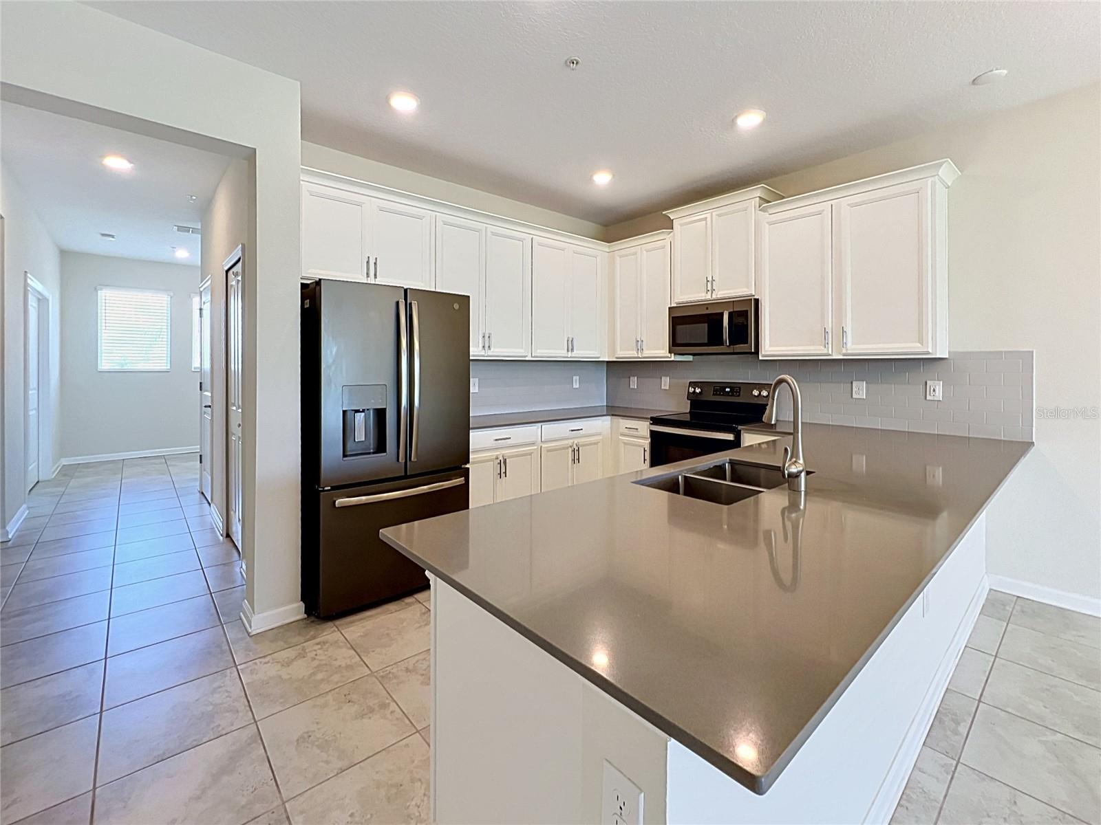 767 OCEAN COURSE AVENUE 704