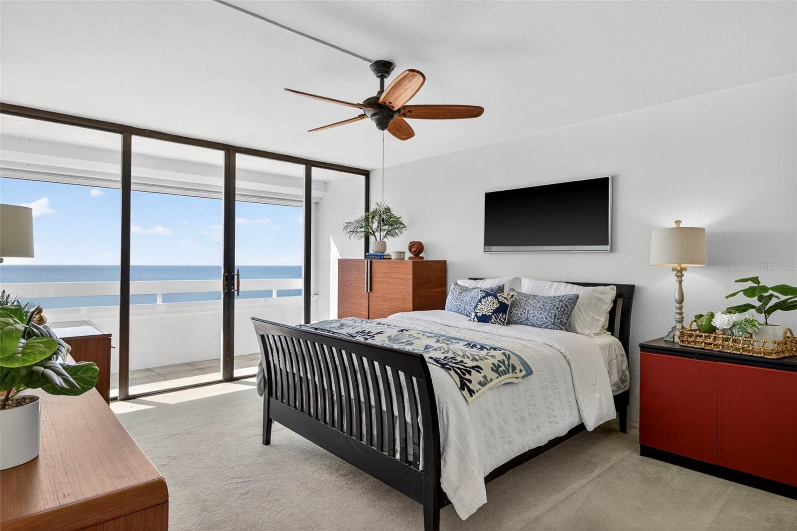 REDINGTON TOWERS 1 CONDO - Residential