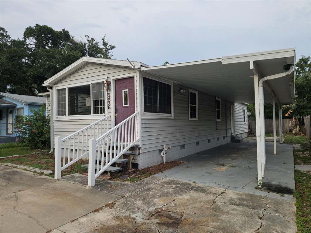 Photo of 2434 37th Street S, St Petersburg, FL 33711 (MLS # TB8541084)