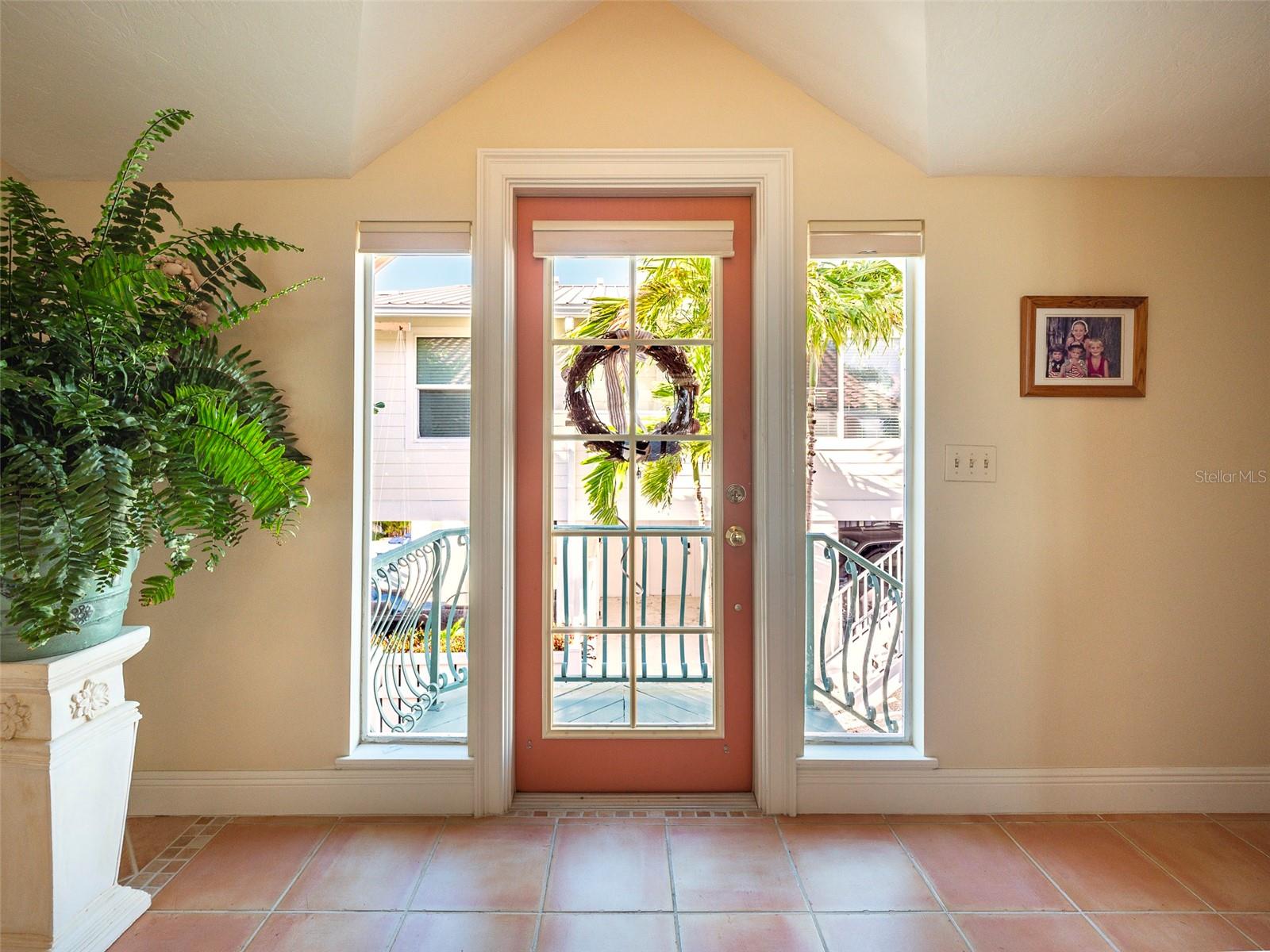 CORTEZ BEACH - Residential