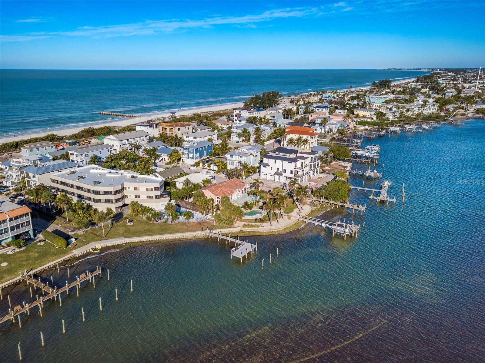 CORTEZ BEACH - Residential