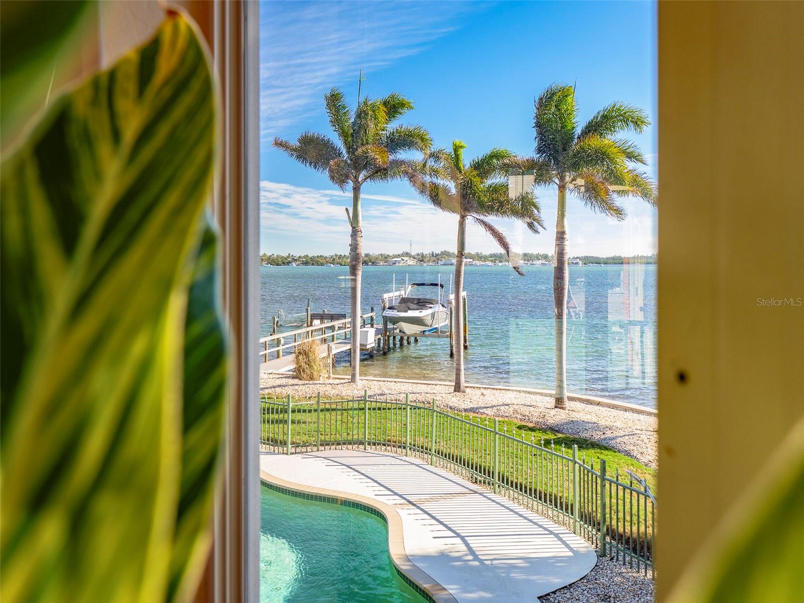 CORTEZ BEACH - Residential