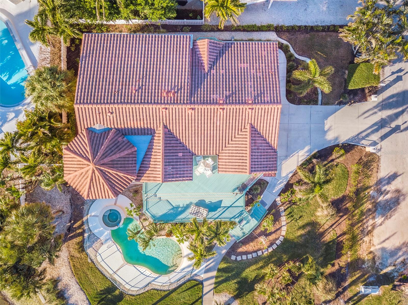 CORTEZ BEACH - Residential