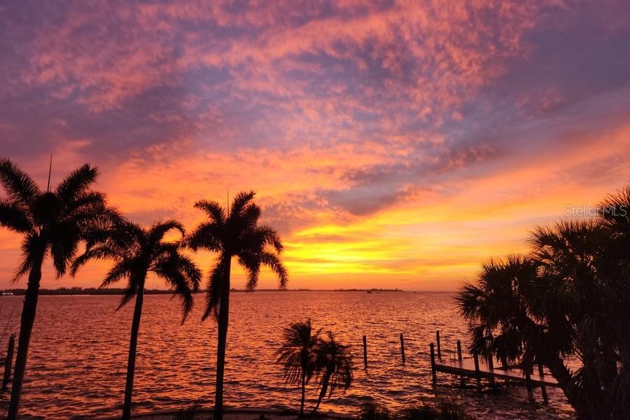 CORTEZ BEACH - Residential