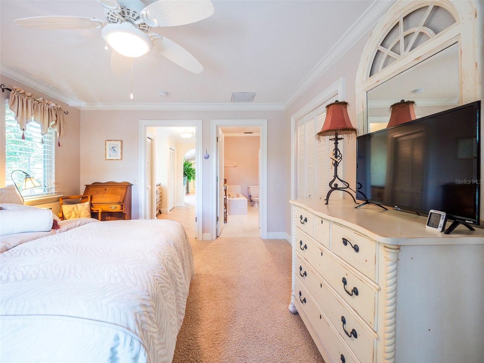 CORTEZ BEACH - Residential