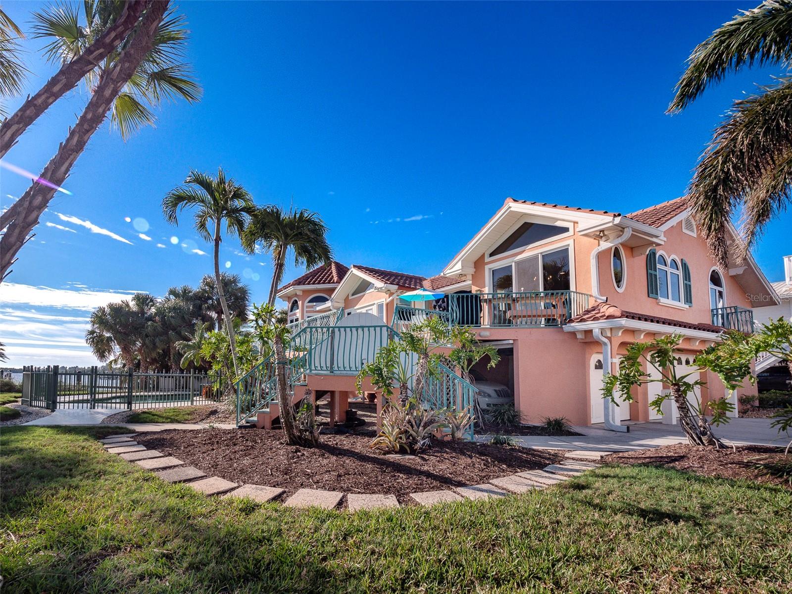 CORTEZ BEACH - Residential