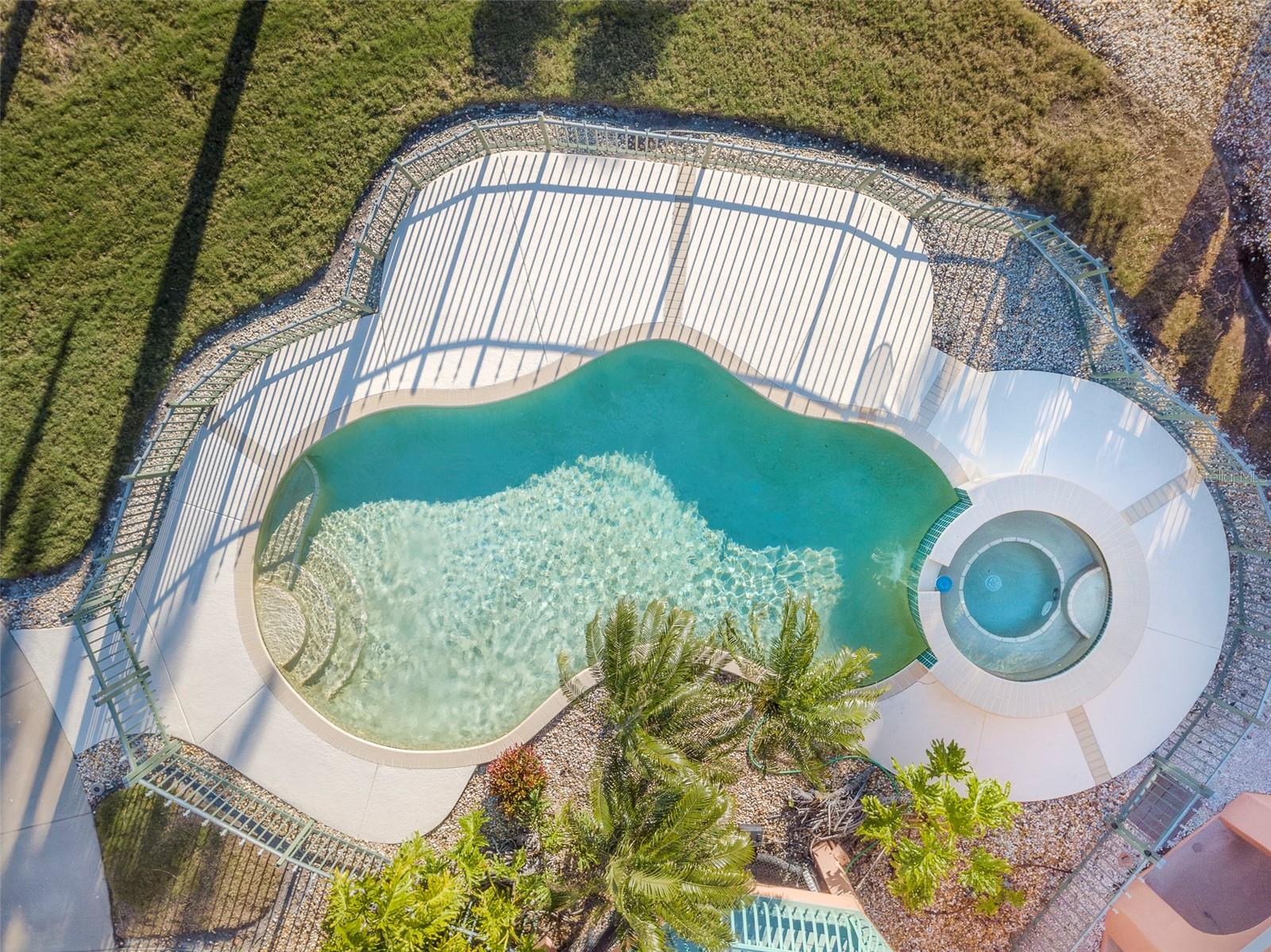 CORTEZ BEACH - Residential