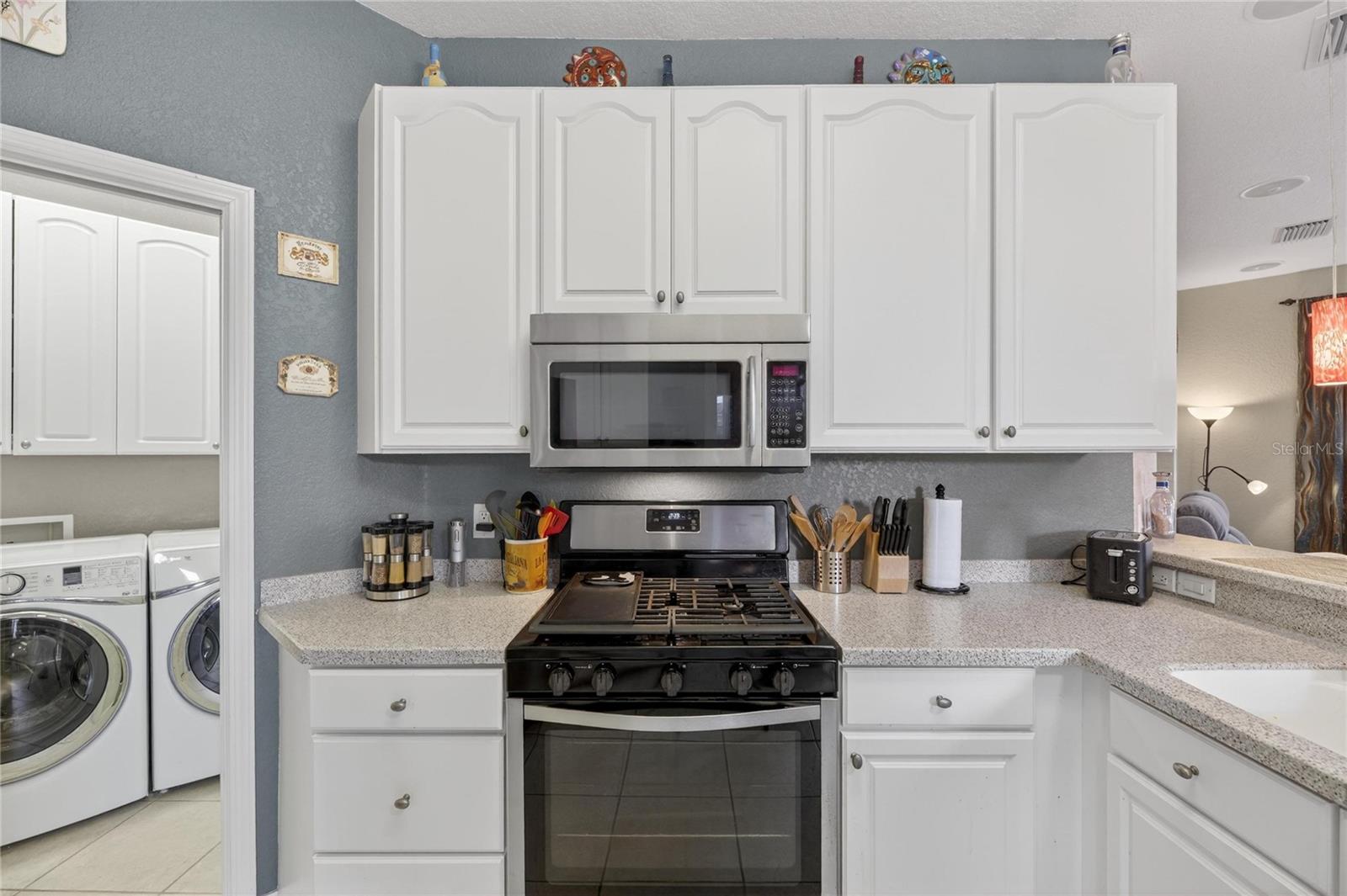 LYNDHURST CONDO - Residential