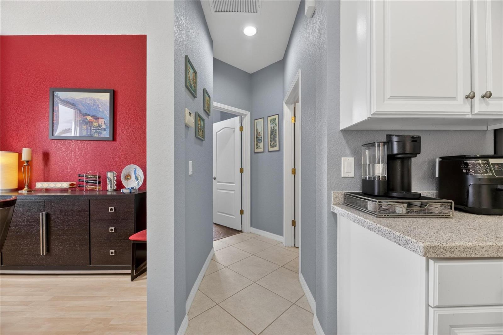 LYNDHURST CONDO - Residential