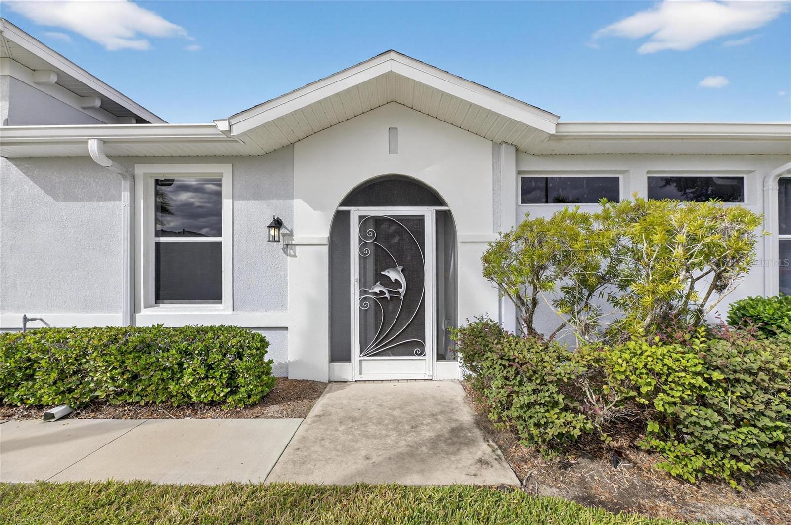 LYNDHURST CONDO - Residential