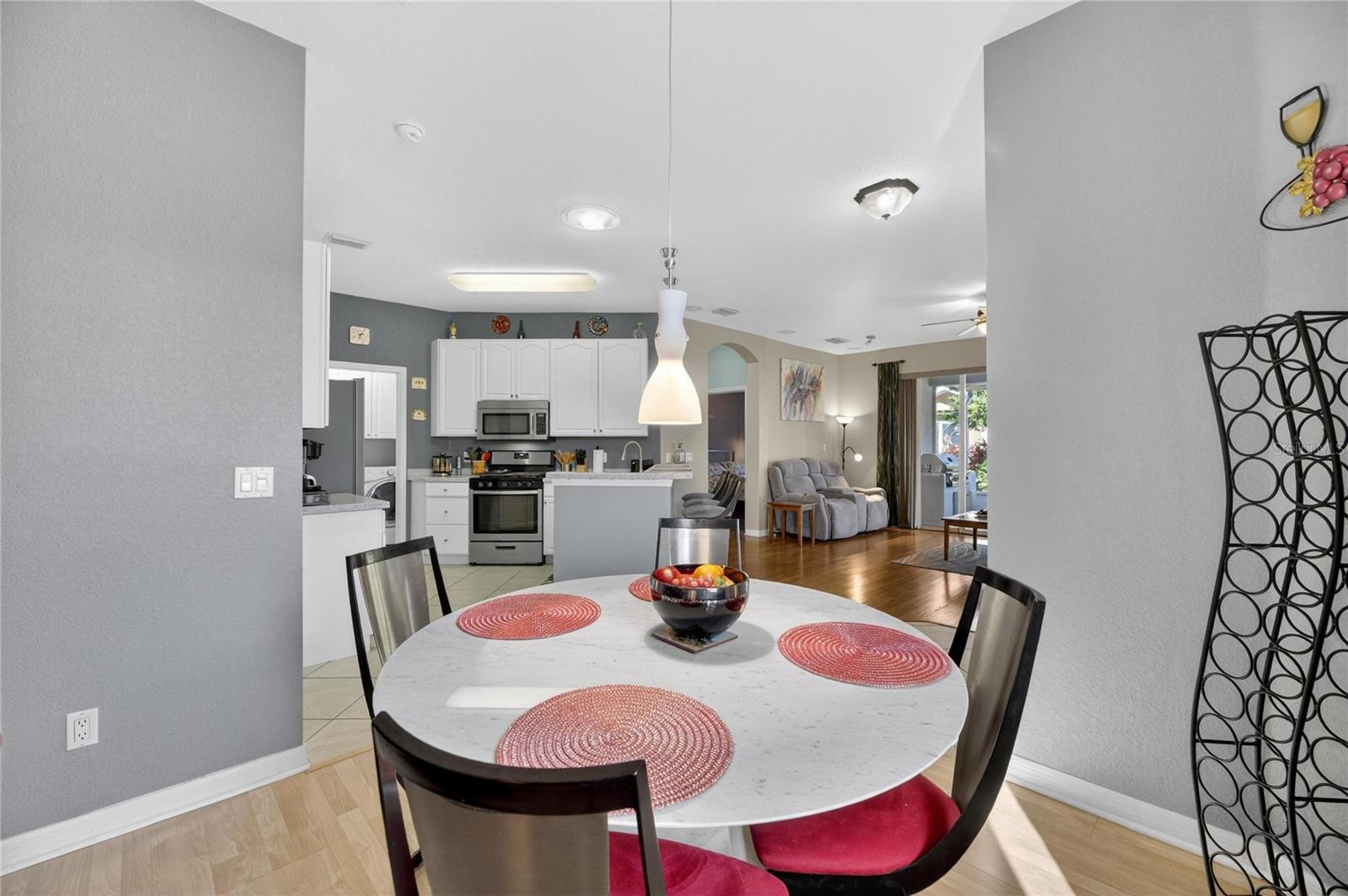 LYNDHURST CONDO - Residential