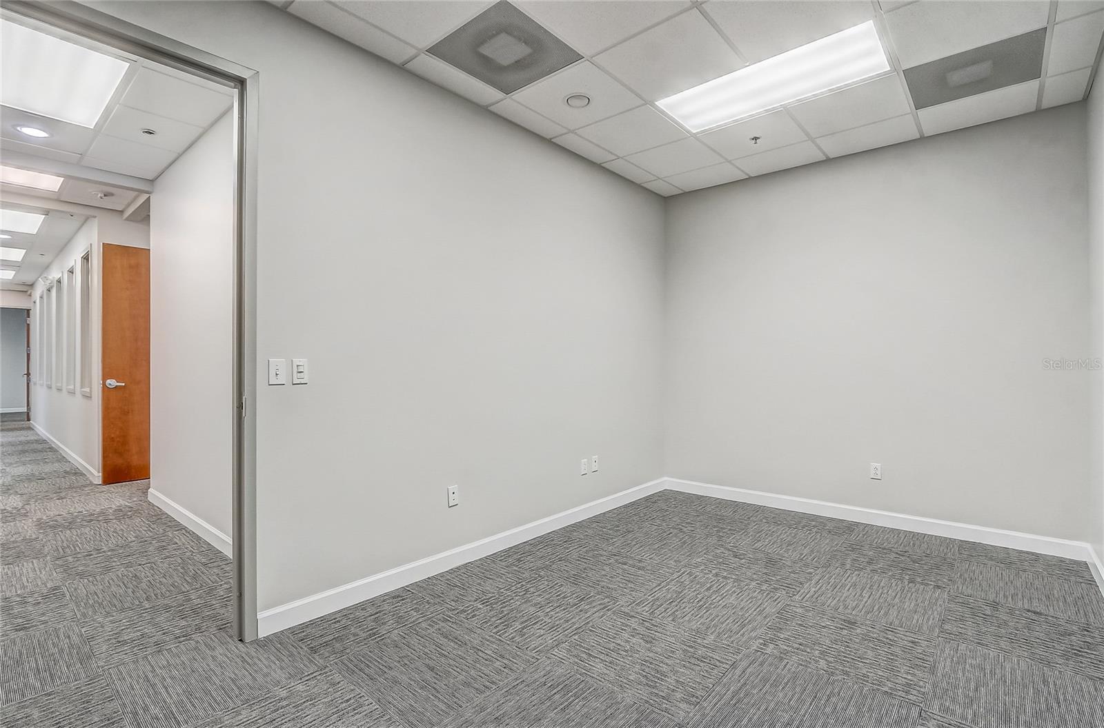 PLAZA NORTH TOWER COML CONDO - Commercial Lease