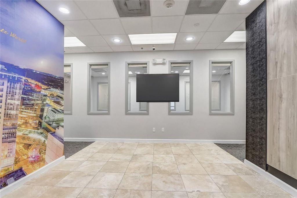 Photo of 121 S Orange Avenue #920, Orlando, FL 32801 (MLS # O6310289)