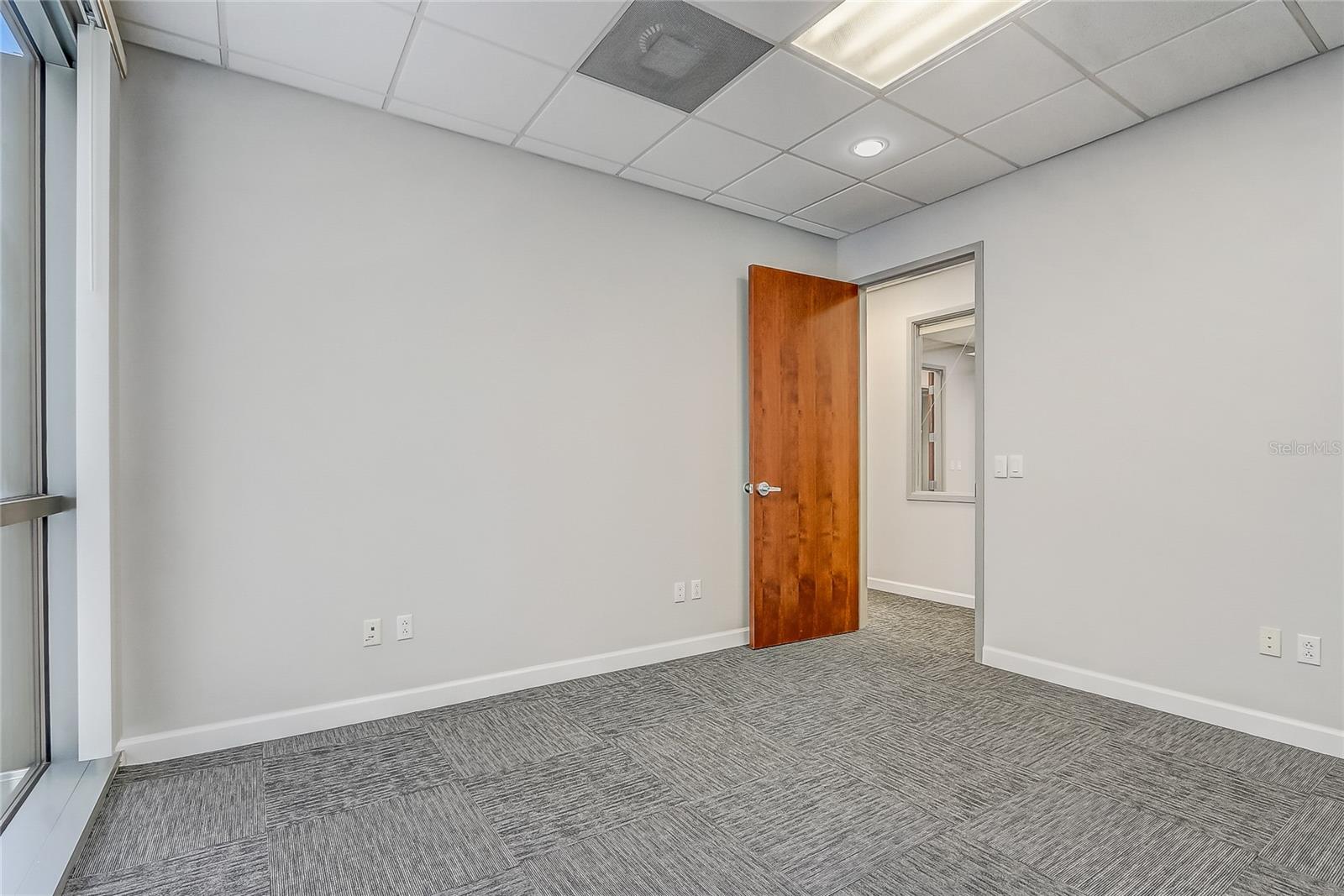 PLAZA NORTH TOWER COML CONDO - Commercial Lease