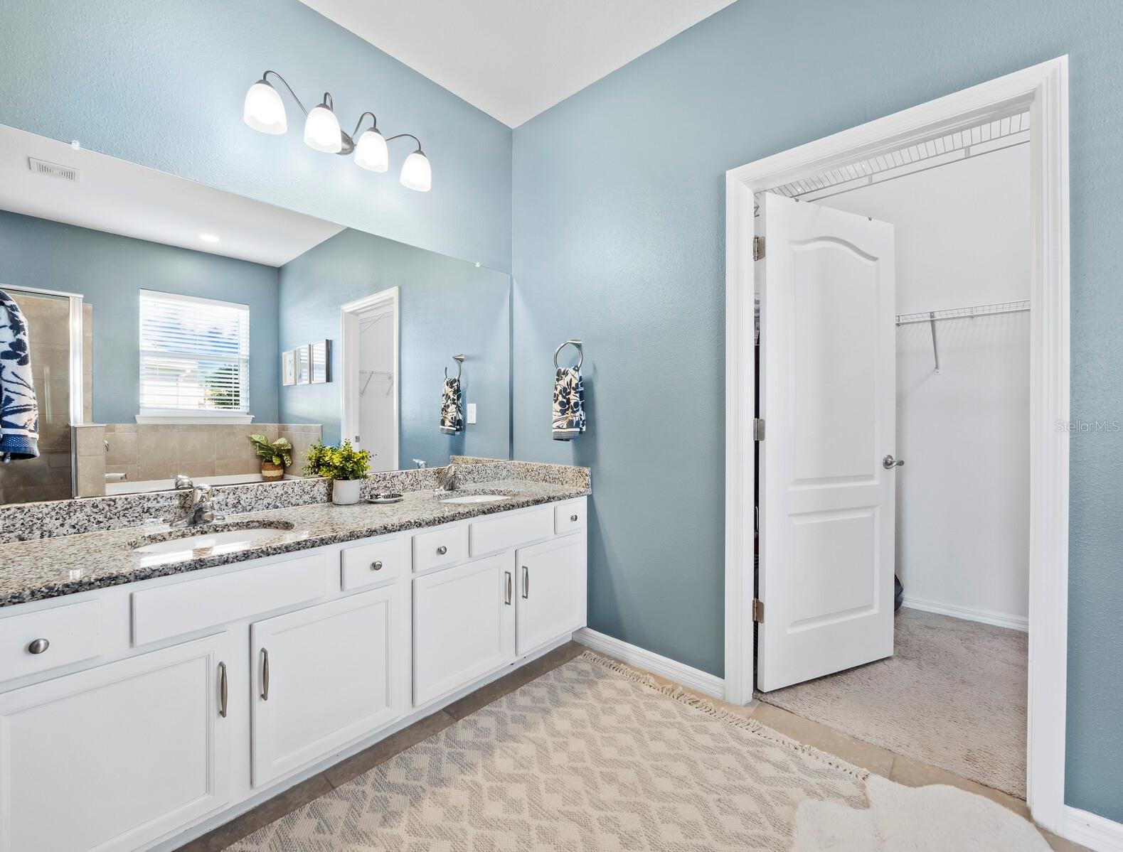 FAIRWAYS/BENT TREE - Residential