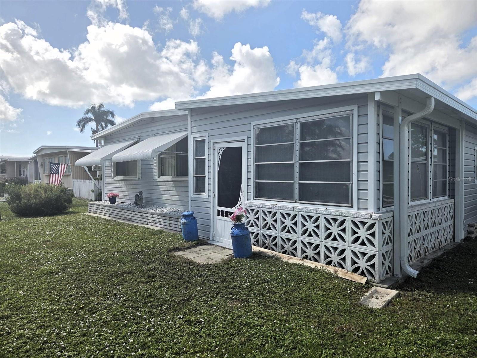 OAKWOOD MANOR - Residential