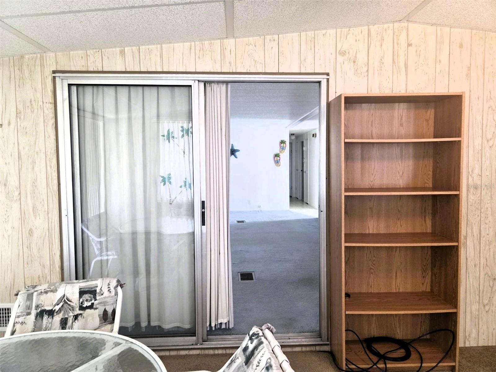 OAKWOOD MANOR - Residential