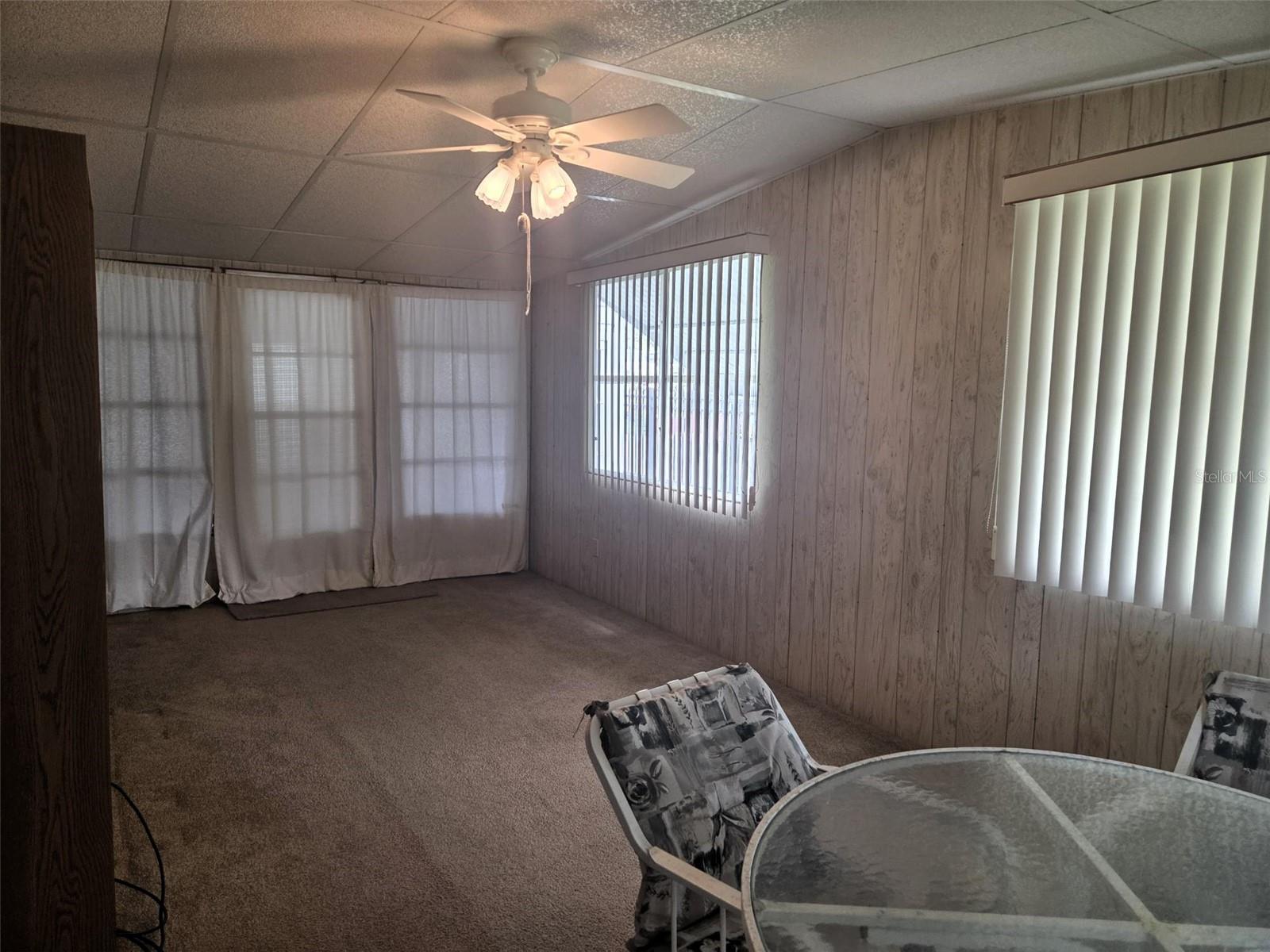 OAKWOOD MANOR - Residential