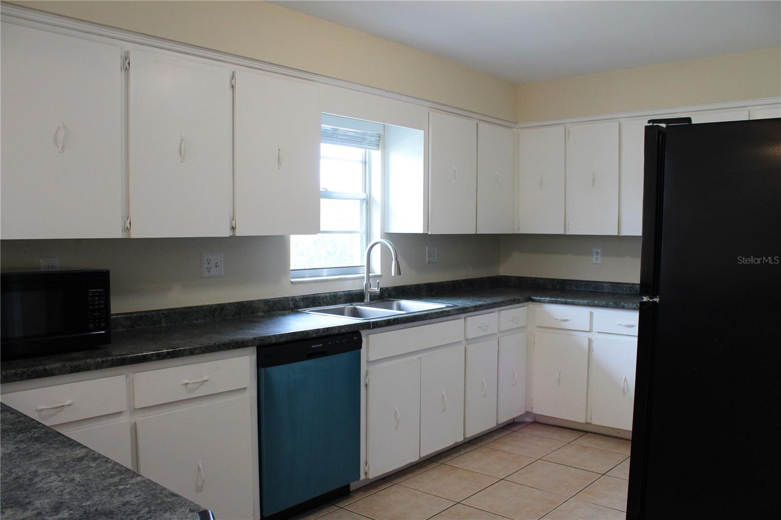 PEACE RIVER ESTATES FIRST ADD - Residential