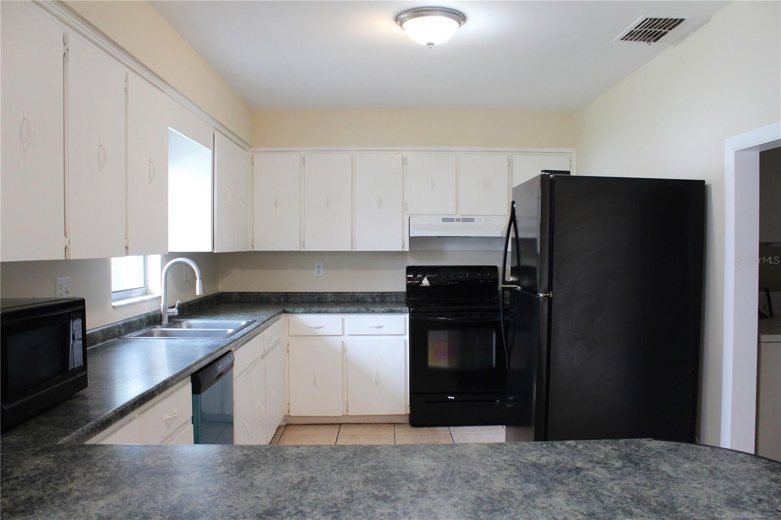 PEACE RIVER ESTATES FIRST ADD - Residential