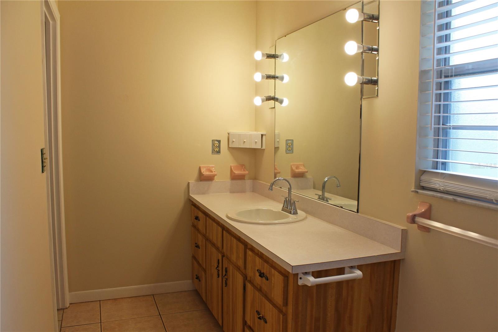 PEACE RIVER ESTATES FIRST ADD - Residential