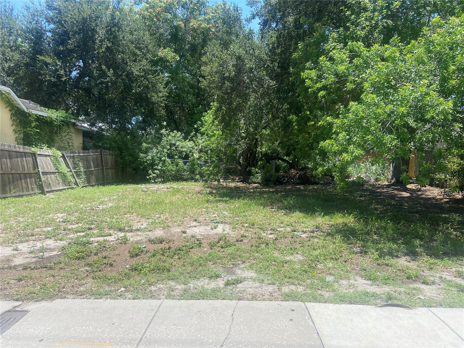 Developers and Investors, a 50x60 vacant lot located just off of I-175 E and 9th St. S, offering easy access to Tropicana Field and Downtown St. Petersburg. The previous structure on the lot was demoed in 2006, which could potentially reduce impact fees. This area is perfect for developing new builds with rent potential or ownership, making it a promising and exciting opportunity for future growth. The location provides convenience and accessibility to major amenities and attractions, making it a desirable spot for potential homeowners/tenants. Create your own project with this vacant lot and capitalize on the development potential of this evolving area. Map courtesy of Pinellas County Appraisers Office.