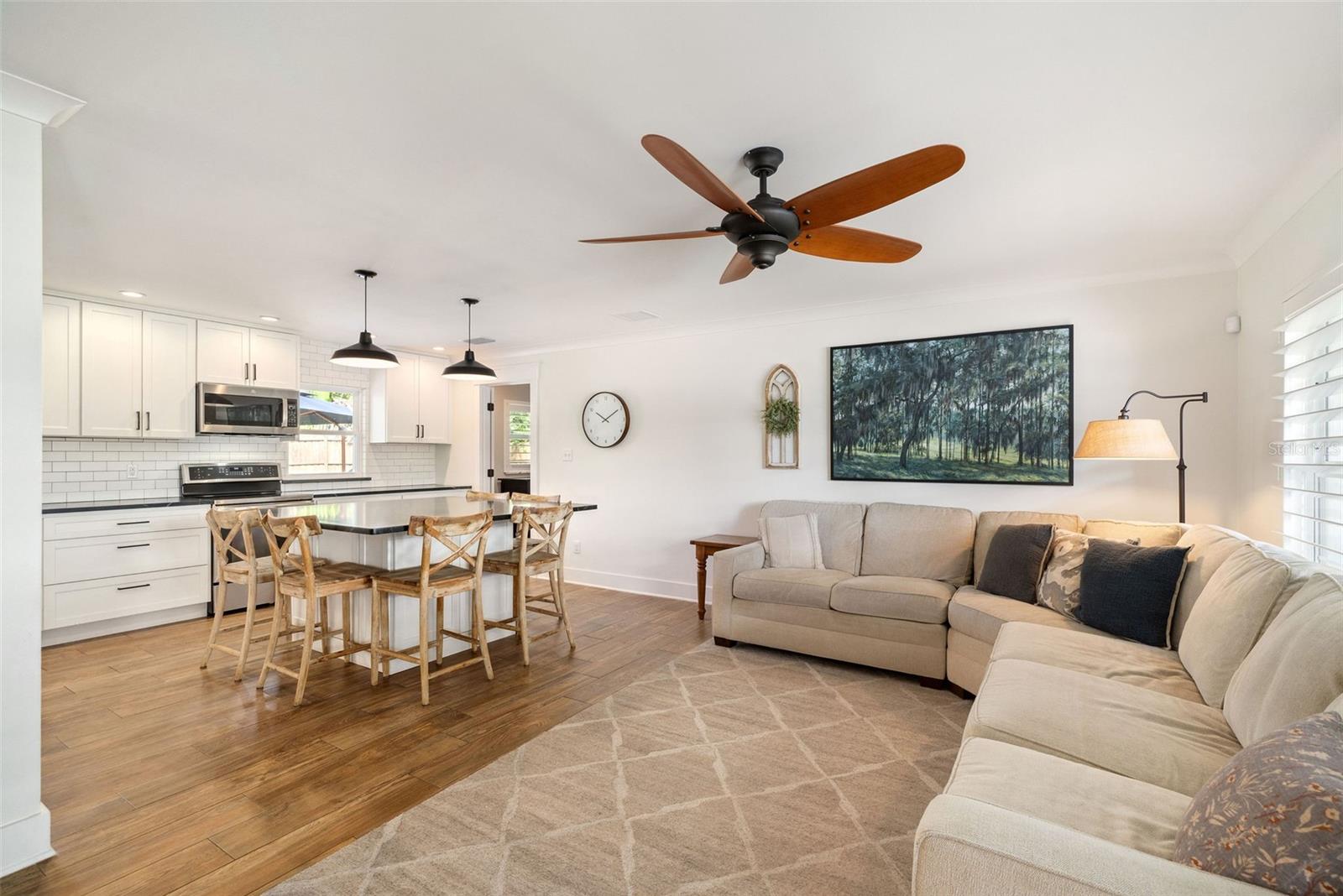 2114 GEIGEL COURT
