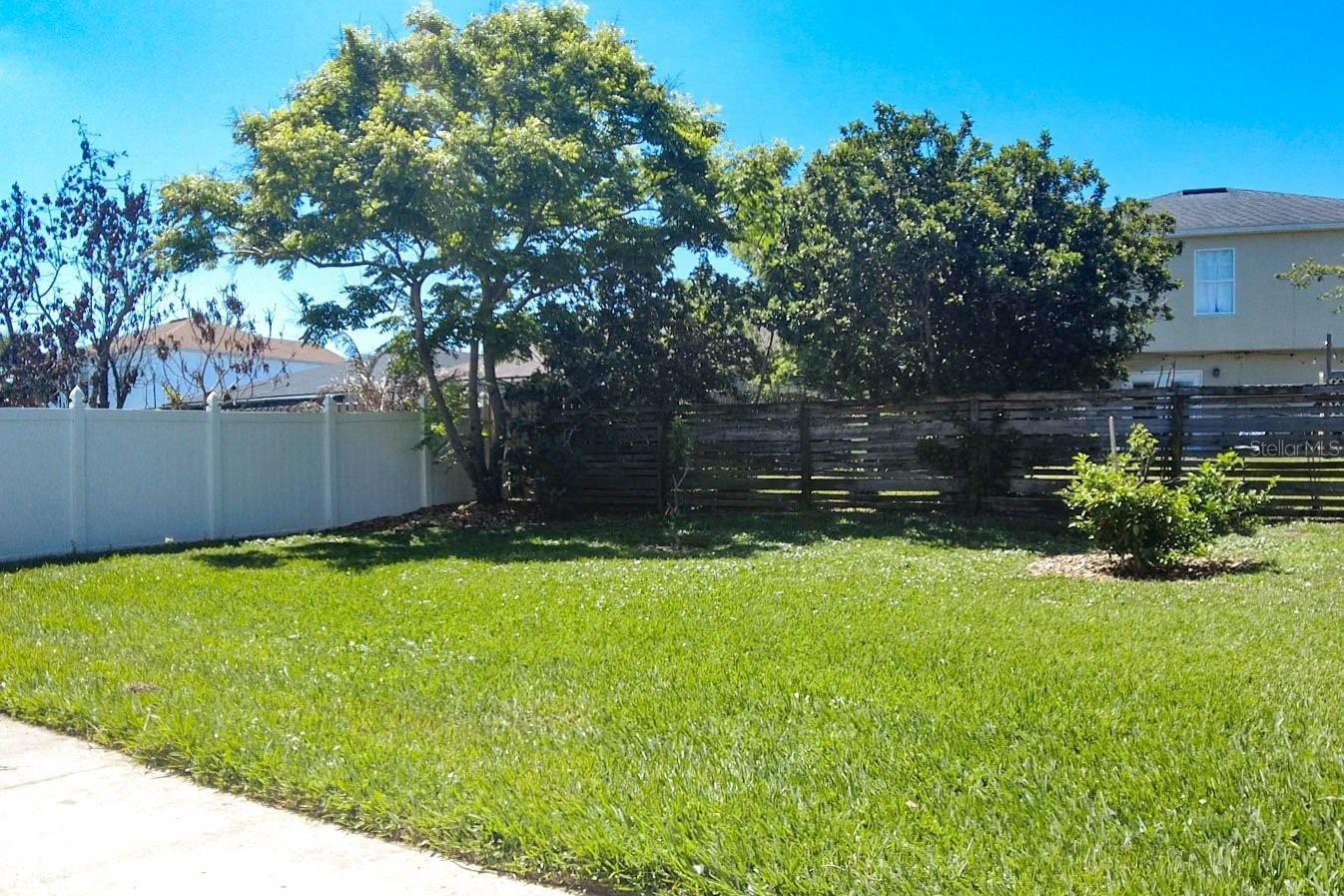 CELERY LAKES PH 1 - Residential