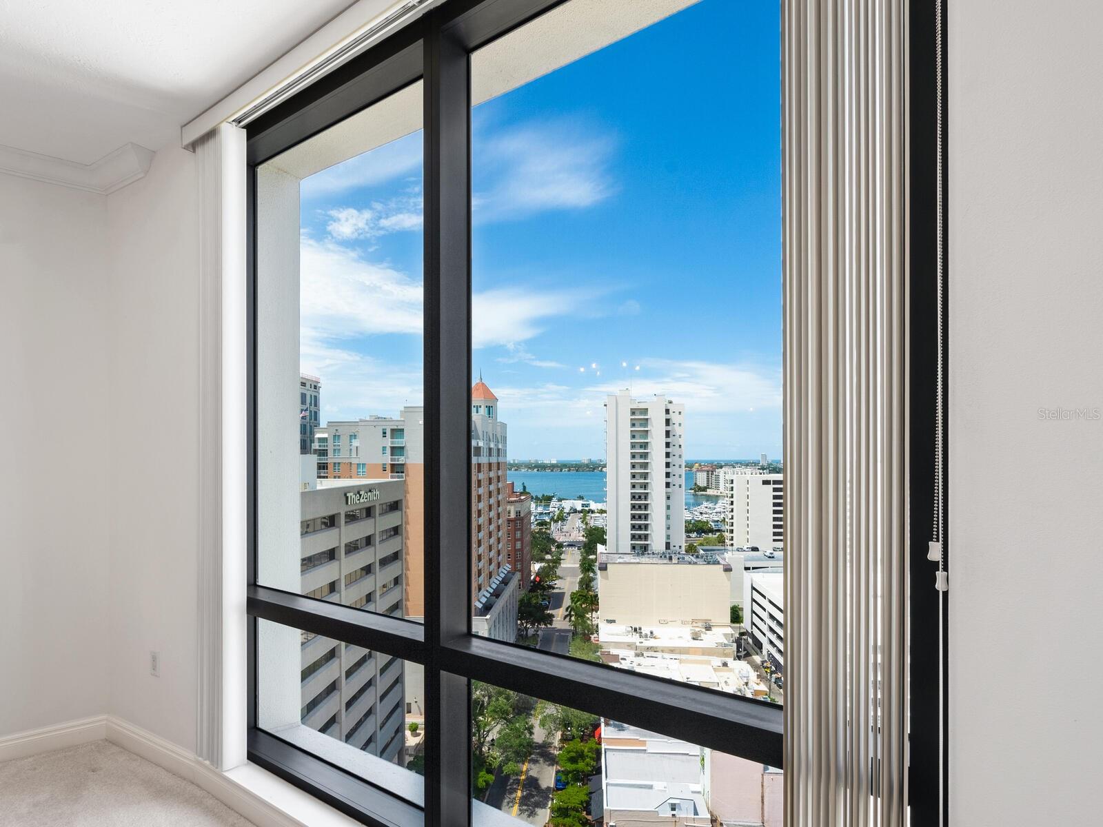 PLAZA AT 05 POINTS RESIDENCES - Residential