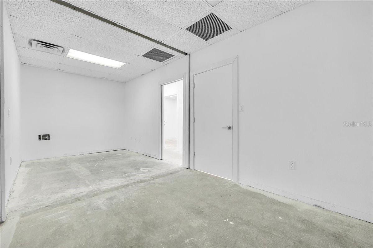 PROMENADES PROFESSIONAL CENTER - Commercial Sale