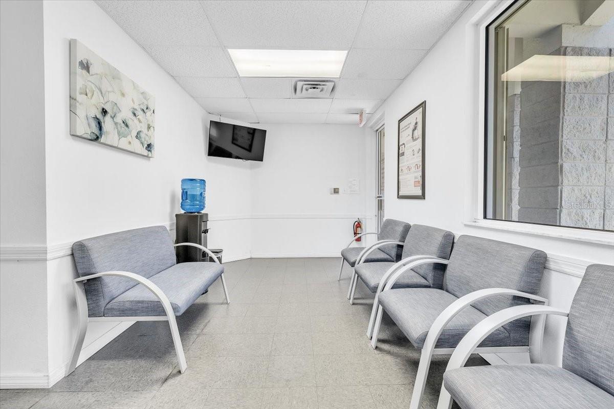 PROMENADES PROFESSIONAL CENTER - Commercial Sale