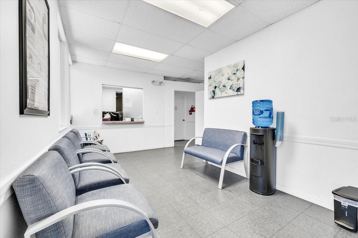 PROMENADES PROFESSIONAL CENTER - Commercial Sale