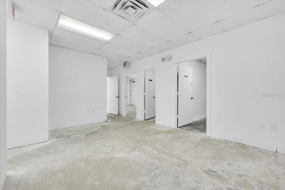 PROMENADES PROFESSIONAL CENTER - Commercial Sale