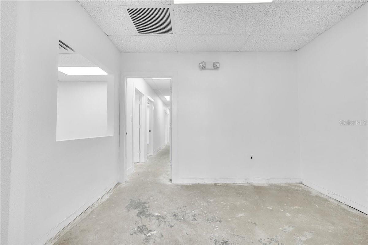 PROMENADES PROFESSIONAL CENTER - Commercial Sale