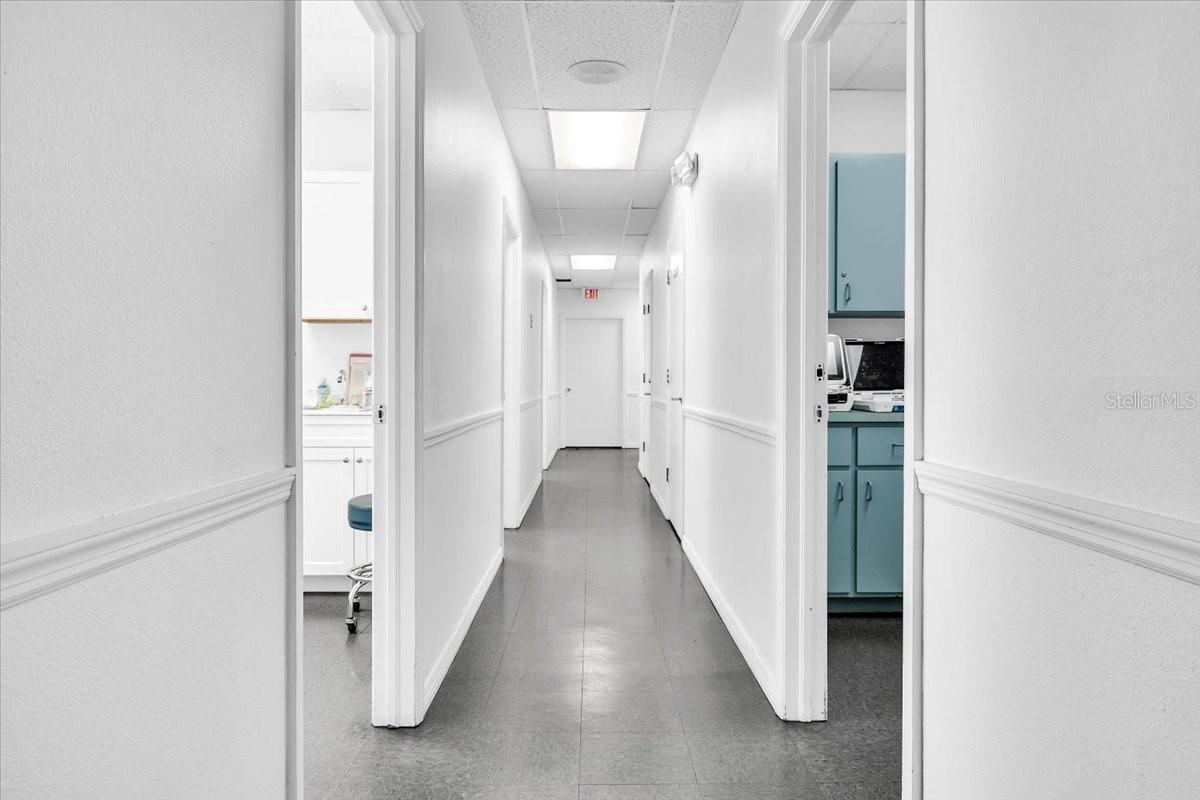 PROMENADES PROFESSIONAL CENTER - Commercial Sale