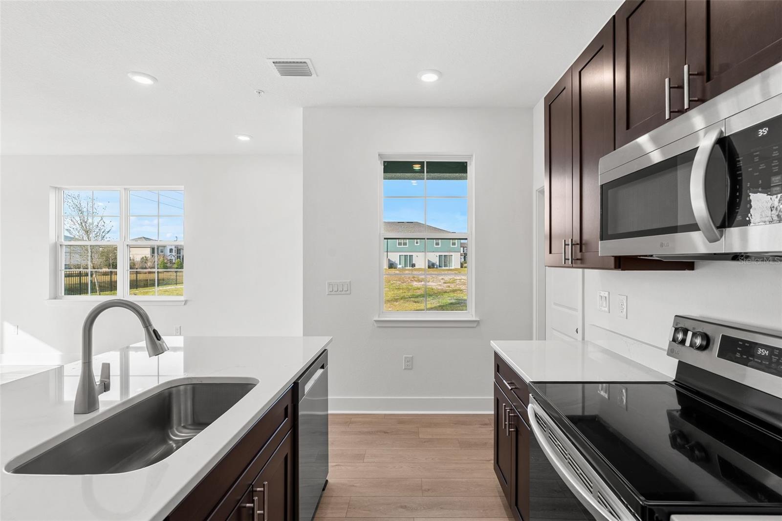 MAGNOLIA RESERVE - Residential