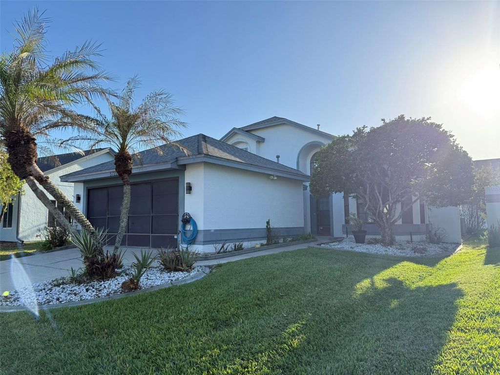 Photo of 5722 Parkview Lake Drive, Orlando, FL 32821 (MLS # O6400959)