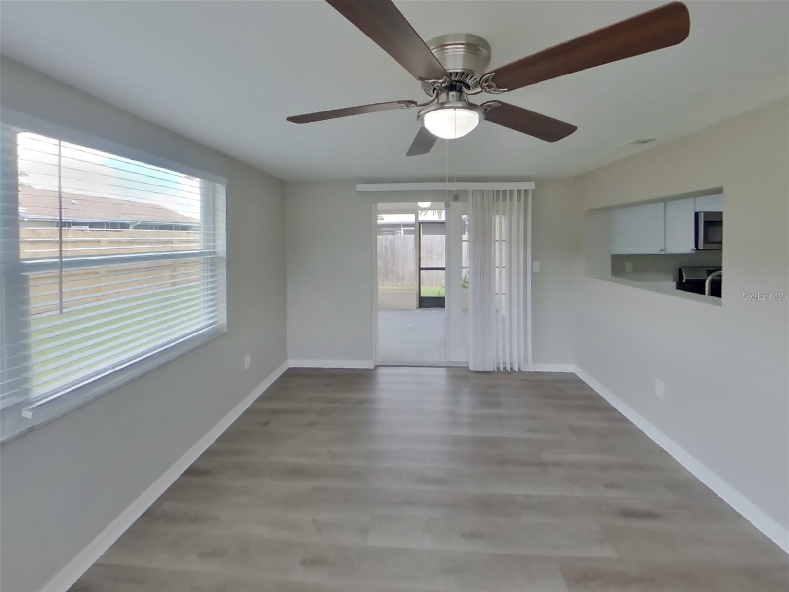 BEACON SQUARE - Residential Lease