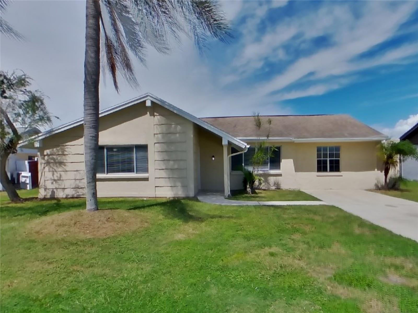 BEACON SQUARE - Residential Lease