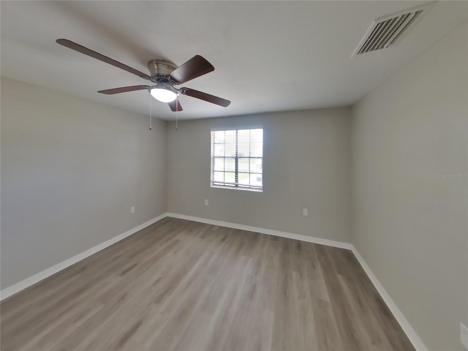 BEACON SQUARE - Residential Lease