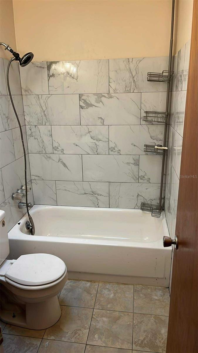 HIBISCUS PARK UN 1 - Residential