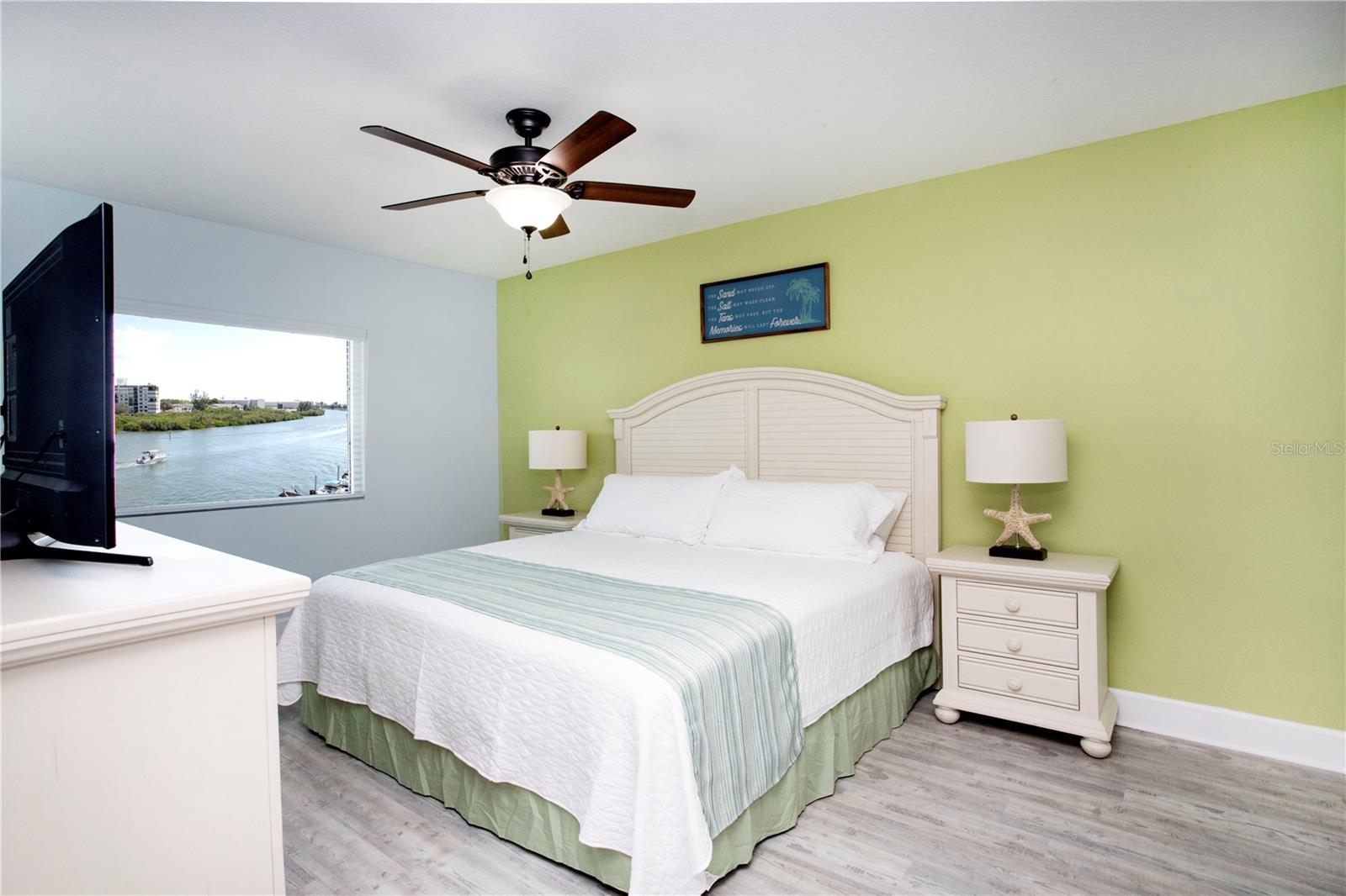 HARBOURSIDE AT MARKER 33 VACATION CONDO - Residential