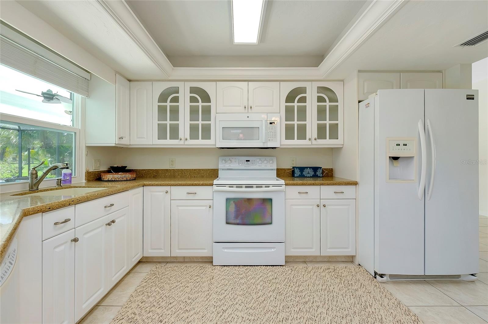 552 SILK OAK DRIVE