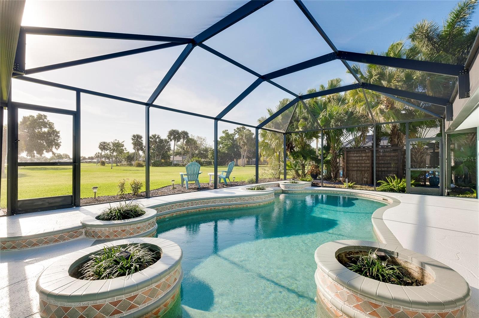 552 SILK OAK DRIVE