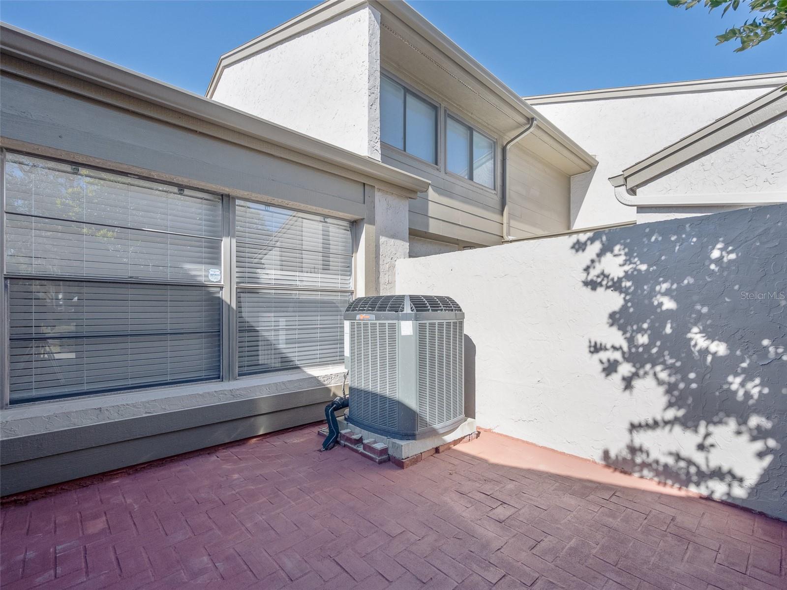 LAKE OF THE WOODS SEC 08 TWNHS - Residential