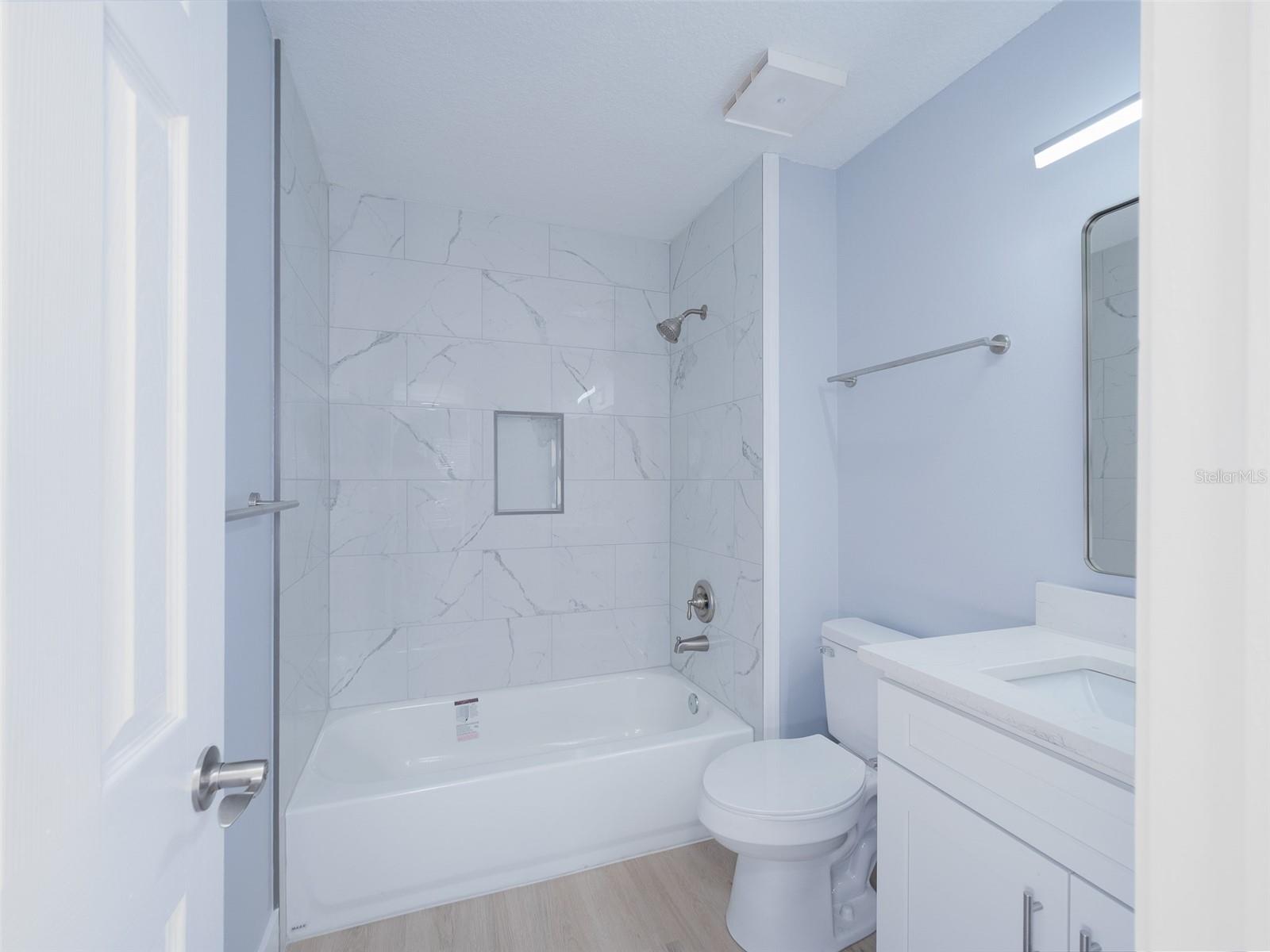 LAKE OF THE WOODS SEC 08 TWNHS - Residential