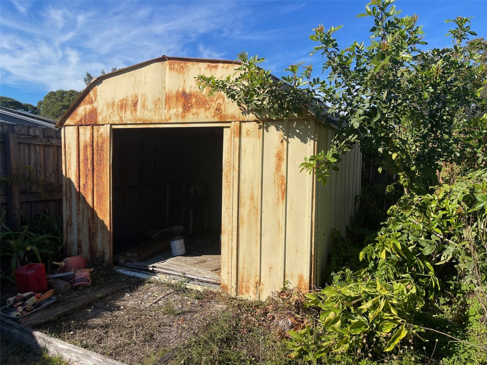 GANDY GARDENS 9 - Residential