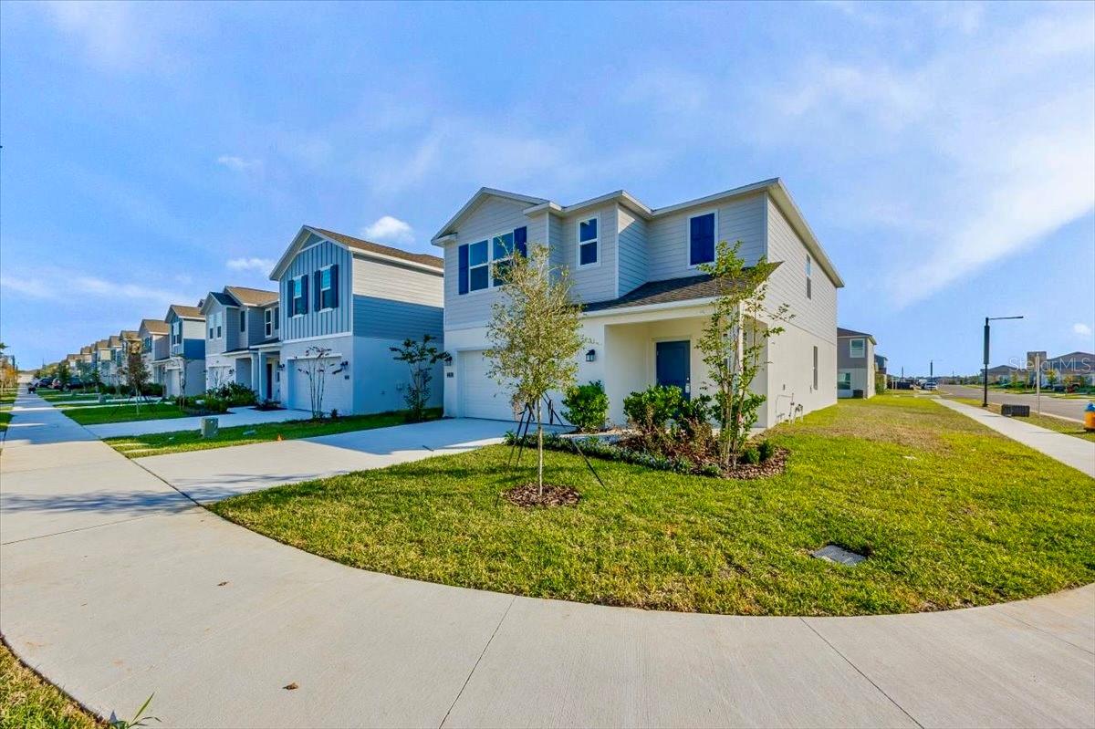 HUNT CLUB AT LAKE WALES PHASE1 - Residential Lease