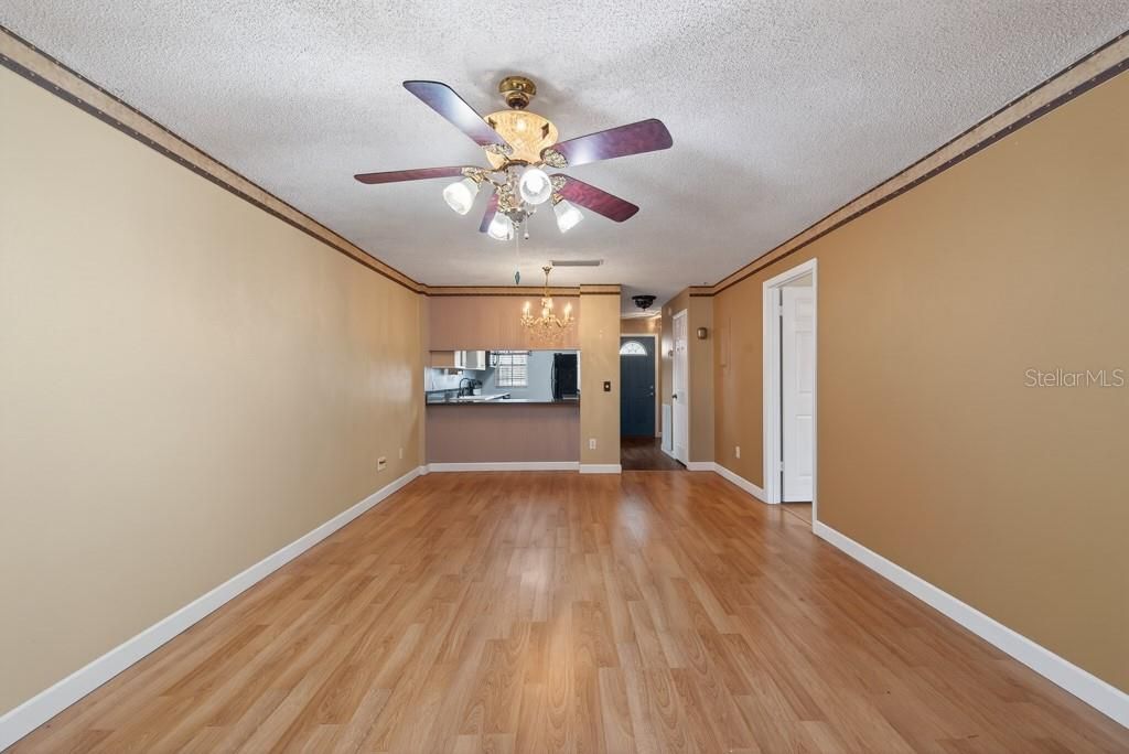 Photo of 3803 N Oak Drive #B32, Tampa, FL 33611 (MLS # TB8503548)