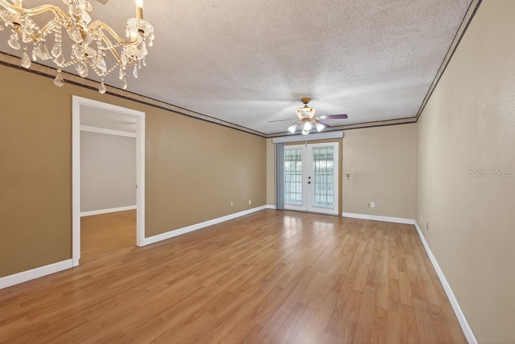 Photo of 3803 N Oak Drive #B32, Tampa, FL 33611 (MLS # TB8503548)